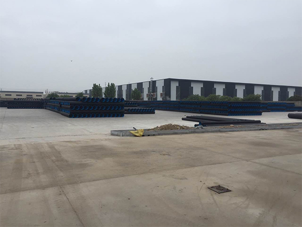 新廠房寬敞場(chǎng)地